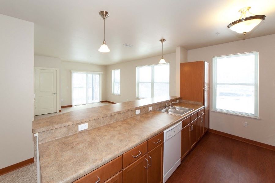 394kitchen 3.JPG